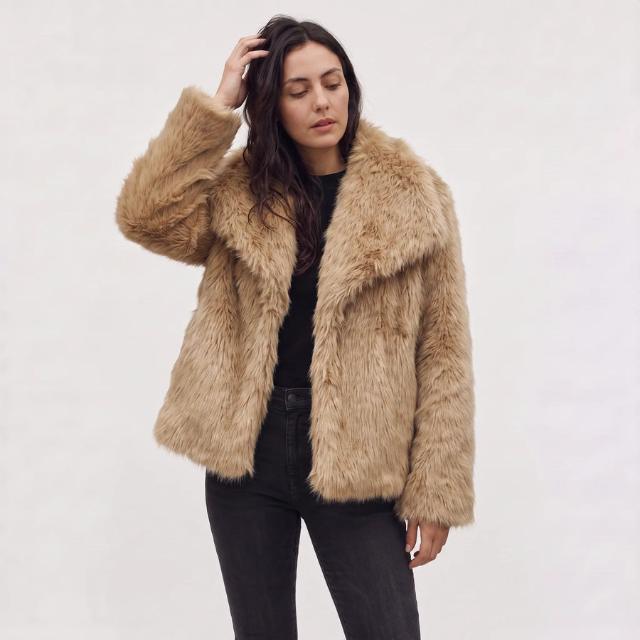 Oversized Jas Dames Faux Fur